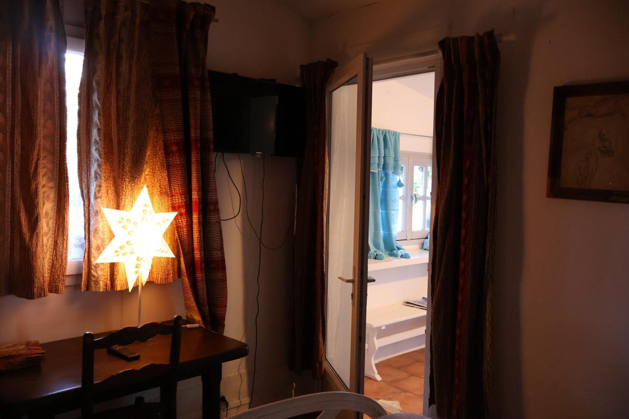 Bed and Breakfast Mazet du Maréchal Ferrant à Les Les Saintes-Maries-de-la-Mer Extérieur photo